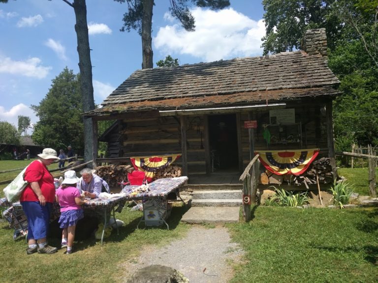 Mark Twain family cabin